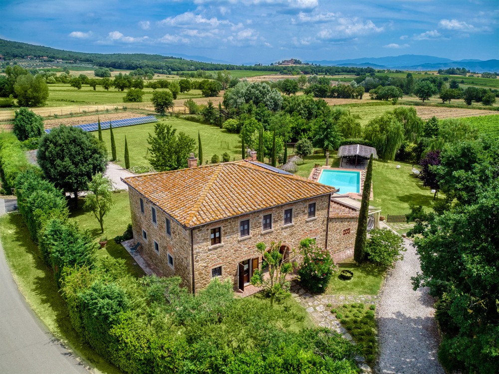 Servizio fotografico con Drone per Casa Vacanza a Siena in Toscana